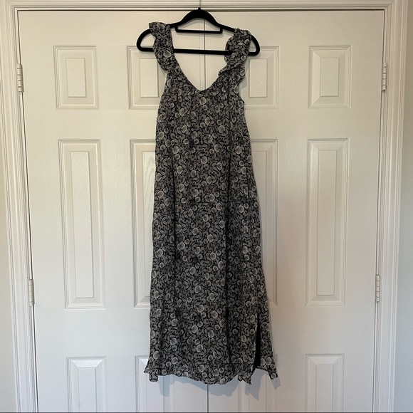 NWT LOFT Palm Flutter strap midi dress size small - Picture 2 of 8